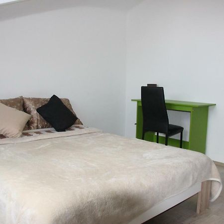Apartment In City Center Fiume Esterno foto