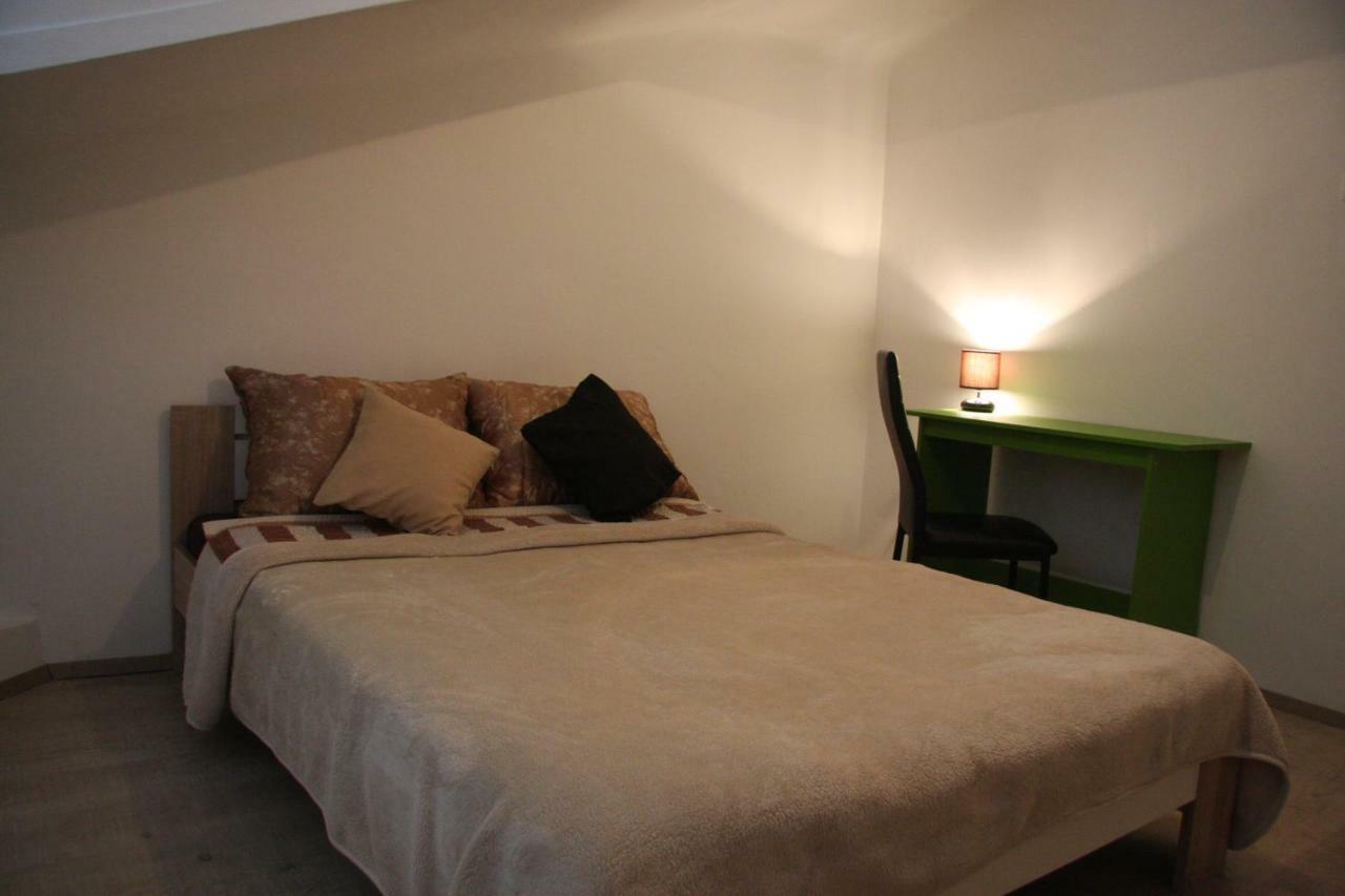 Apartment In City Center Fiume Esterno foto