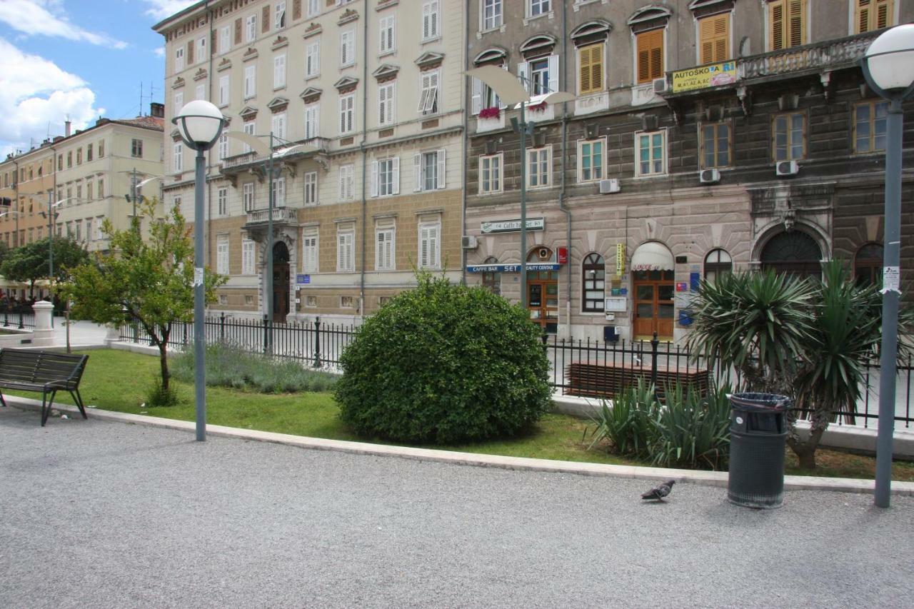 Apartment In City Center Fiume Esterno foto