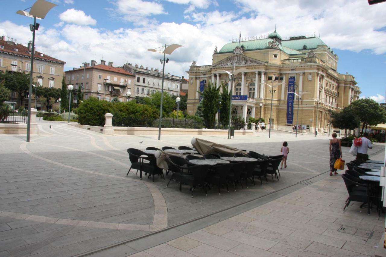 Apartment In City Center Fiume Esterno foto